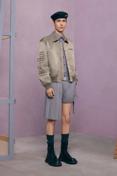 Look 19